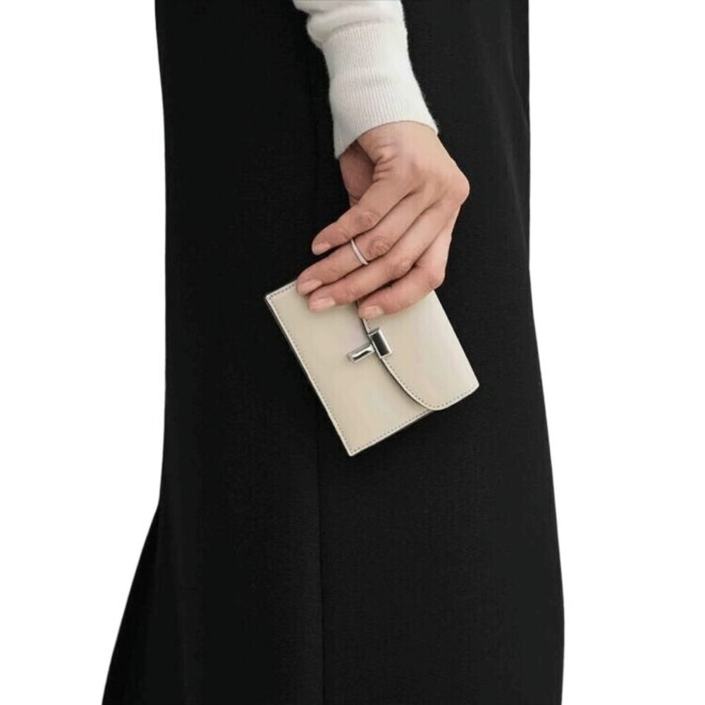 Totême Compact Rectangular Smooth Leather Wallet … - image 2